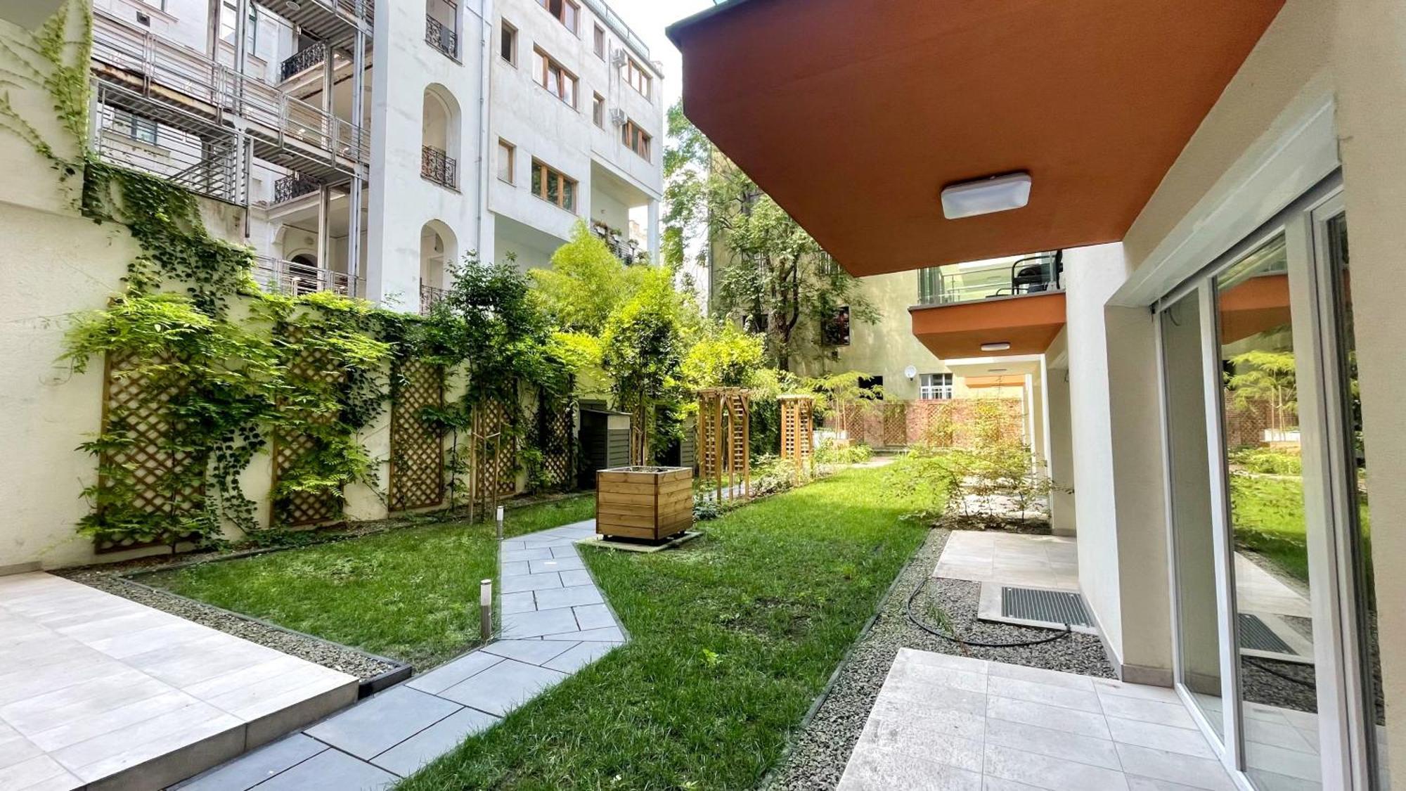 Little Americas North West Apartments Budapeszt Zewnętrze zdjęcie